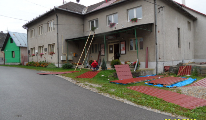 Oprava strechy na budove Obecného úradu 9-10/2019